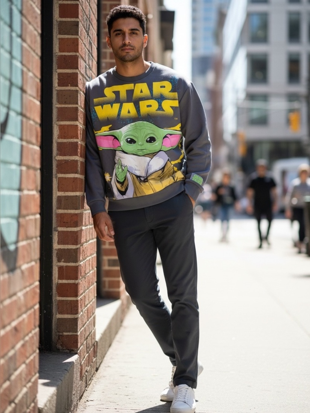 Star Wars Crewneck Sweater Gray/Yellow/Green Sz XL